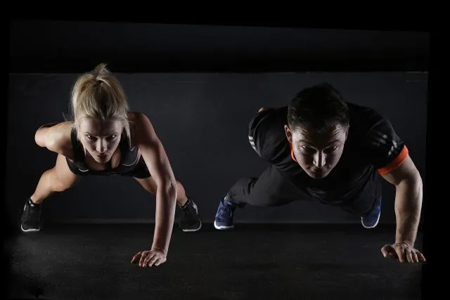 Profesjonalne wyposażenie siłowni crossfit - jaki sprzęt jest niezbędny?